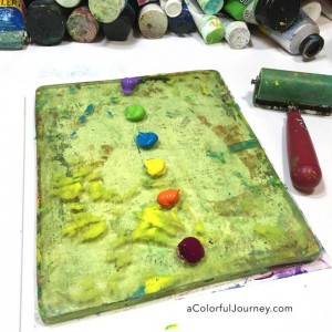 Video tutorial sharing how to use plastic balls while gelli printing® to make colorful patterns